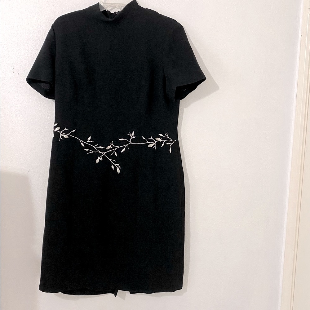 🐣 Liz Claiborne mock neck cocktail embroidered beaded lbd formal vintage dress